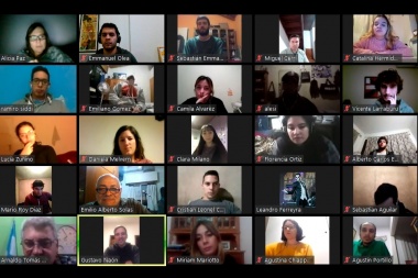 Gustavo Naón dio la bienvenida a los estudiantes de Radio en el aula virtual