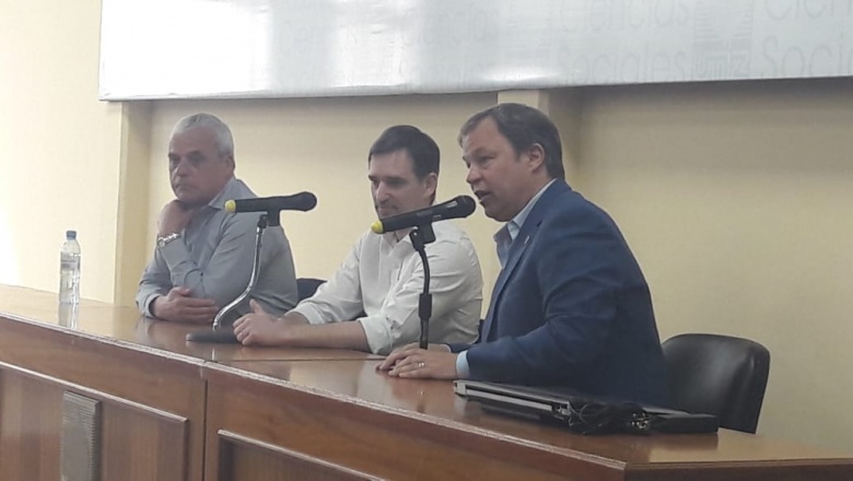 Cascallares participó de un nuevo encuentro de La Radio en la Escuela