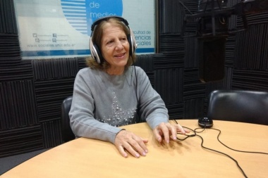 Roberto Juarroz, poeta, bibliotecario y crítico