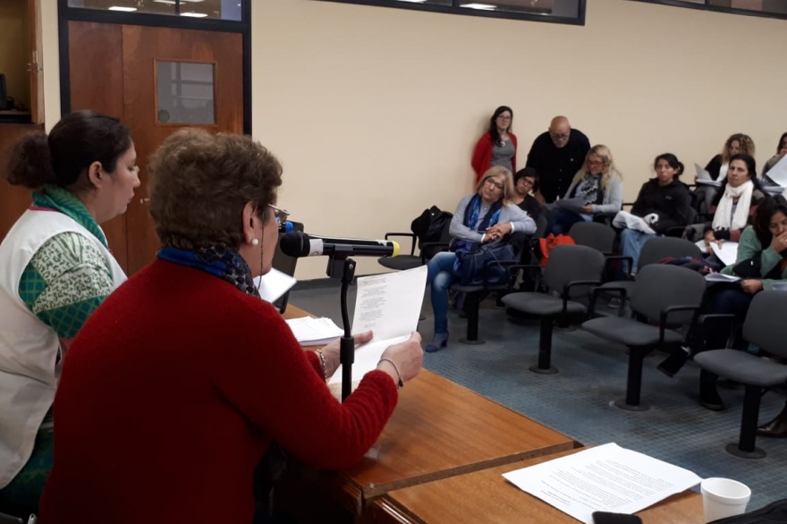 Lectura de literatura nacional y latinoamericana.