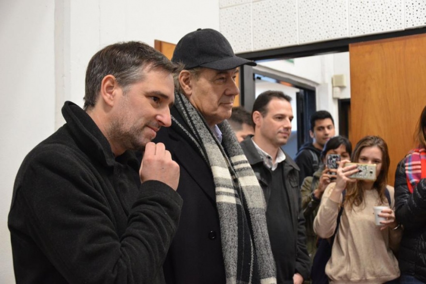 Víctor Hugo fue recibido por el Decano, Gustavo Naón.