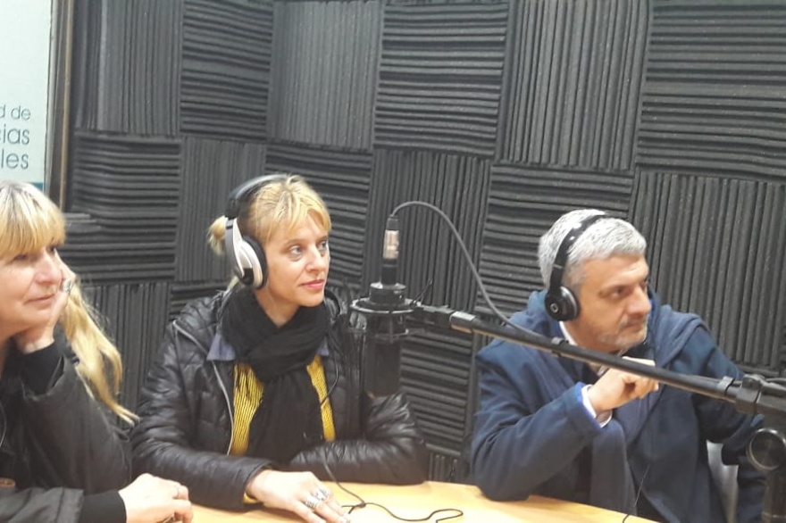 Locución y prueba del micrófono del estudio "Miguel Ángel González".