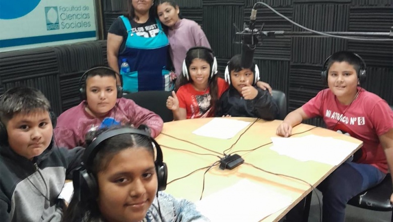 Trabajos radiofónicos de la Primaria 61 de Brown