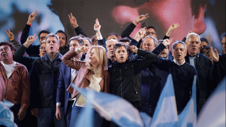 Impactante triunfo del peronismo: le sacó 13 puntos a La Libertad Avanza y ganó en 99 municipios de la Provincia