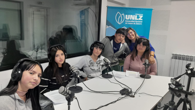 Voces que cuentan y Charlando con 3A