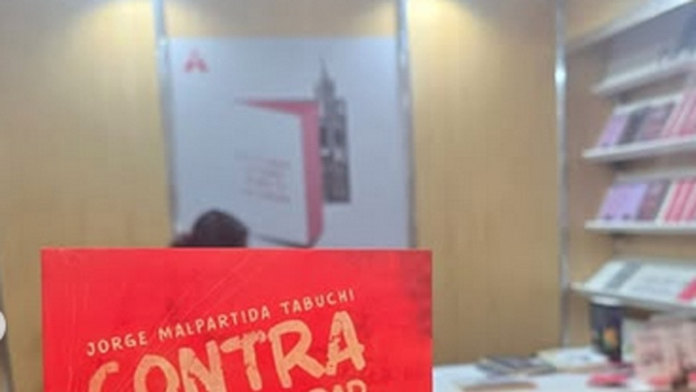 Móvil en la Feria del Libro: desde el stand de la editorial Aletheya